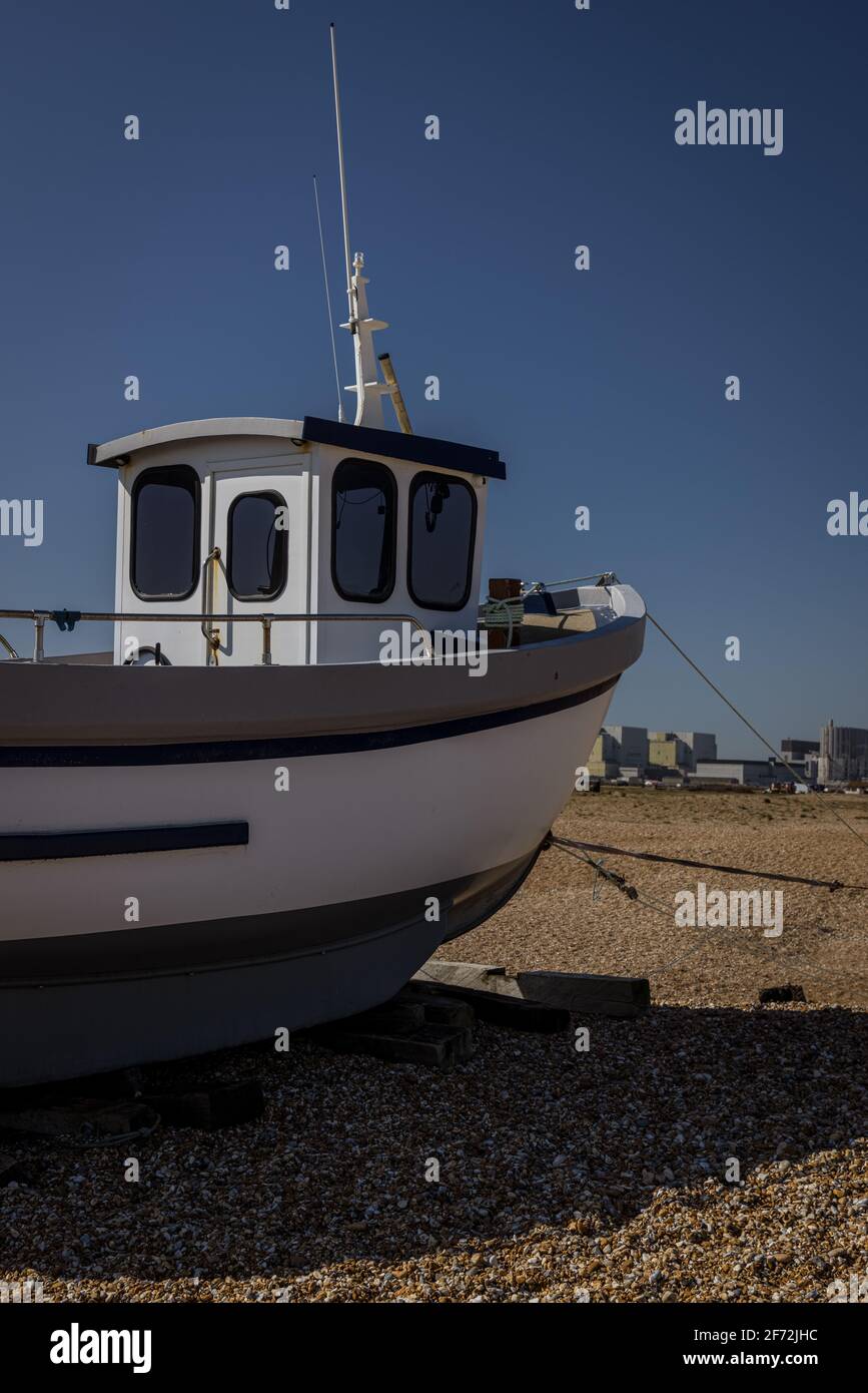 Fishing boat on the beach at Dungeness, Kent, England Stock Photo - Alamy