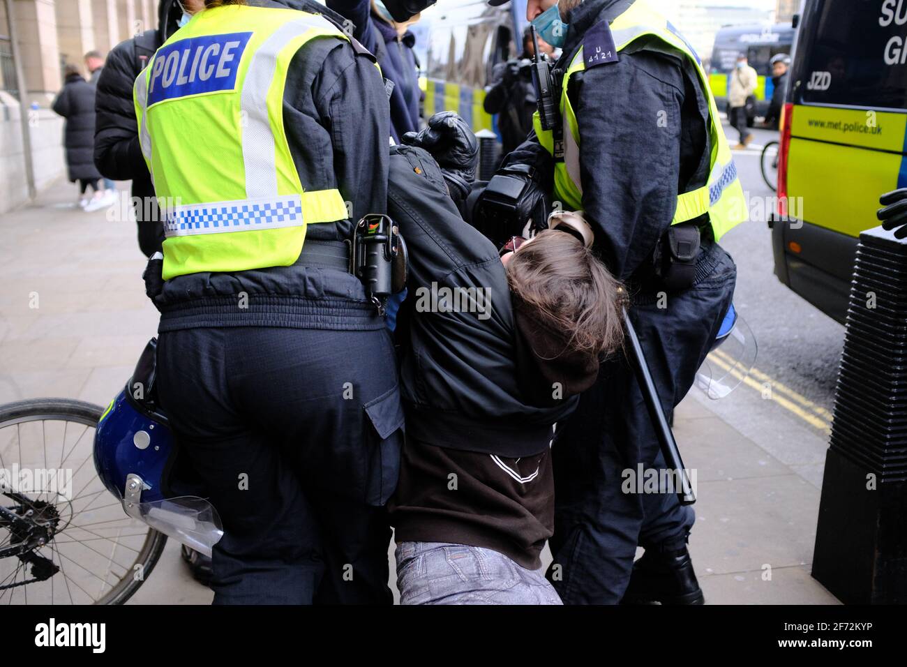 Police arresting woman hi-res stock photography and images - Alamy