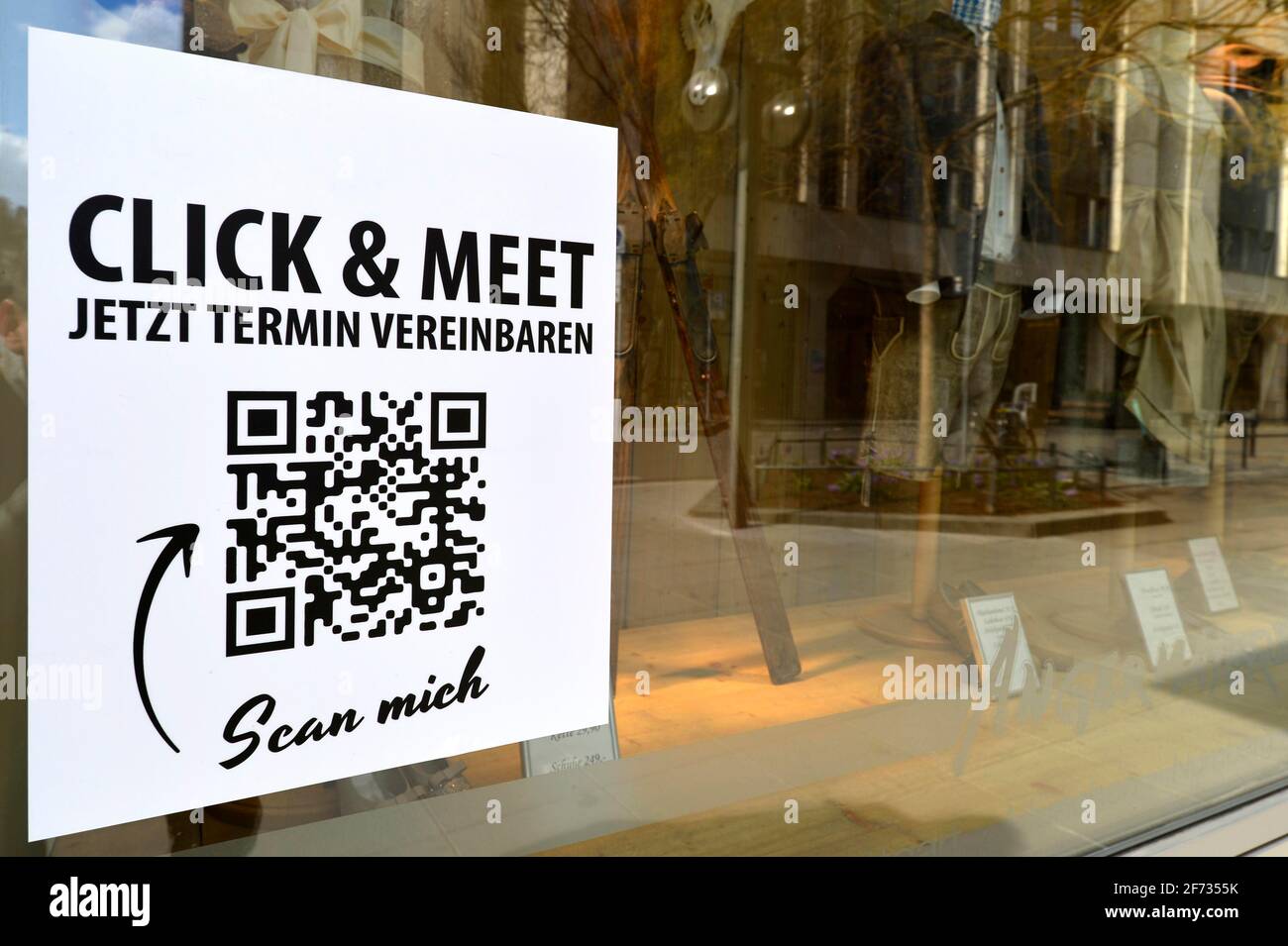 Click &amp; Meet Shopping with QR code, digital contact tracking in retail, Corona crisis, Stuttgart, Baden-Wuerttemberg, Germany Stock Photo