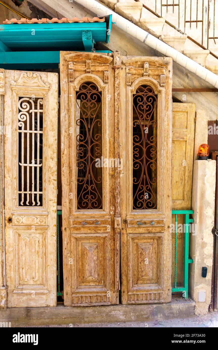 For sale wooden doors hi-res stock photography and images - Alamy