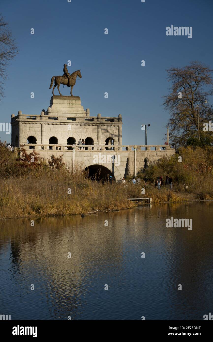 Public Art. General Ulysses S. Grant equestrians statue along Lake