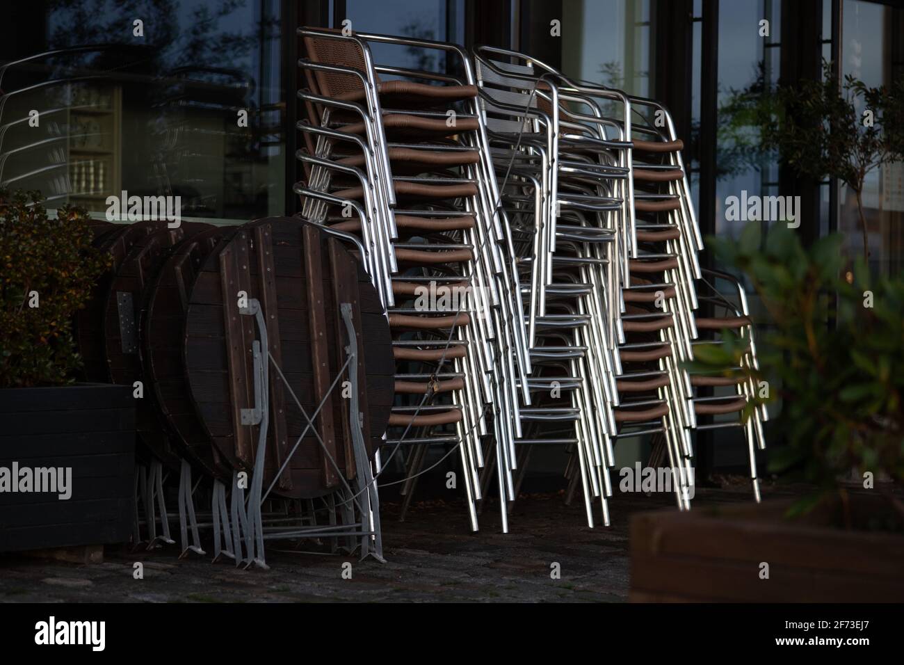 Furniture with tables hires stock photography and images Alamy