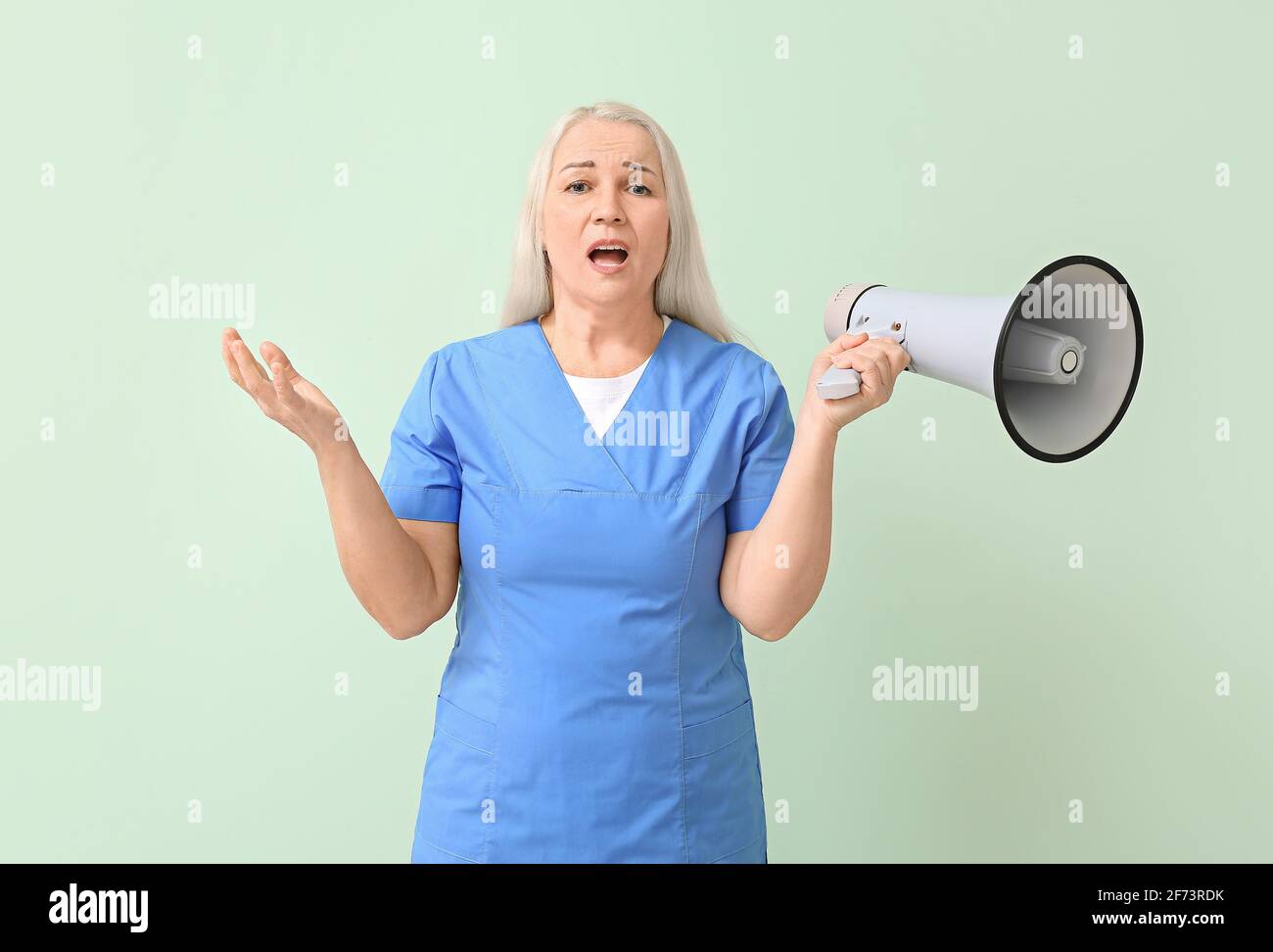 Doctor warning portrait mature hi-res stock photography and images - Alamy