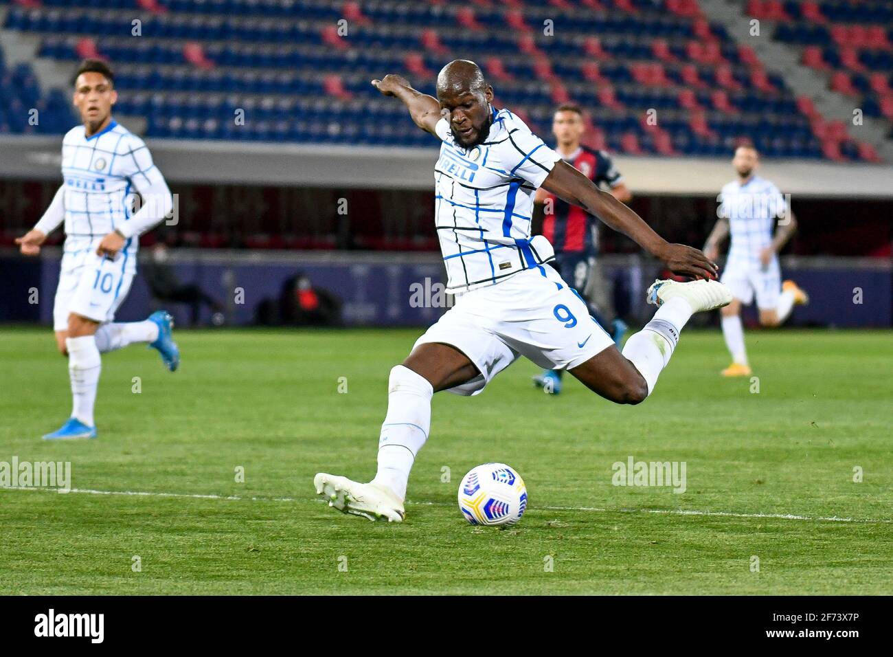 Bologna, Italy. 03rd Apr, 2021. Romelu Lukaku (Inter - Internazionale) in action during Bologna FC vs Inter - FC Internazionale, Italian football Serie A match in Bologna, Italy, April 03 2021 Credit: Independent Photo Agency/Alamy Live News Stock Photo
