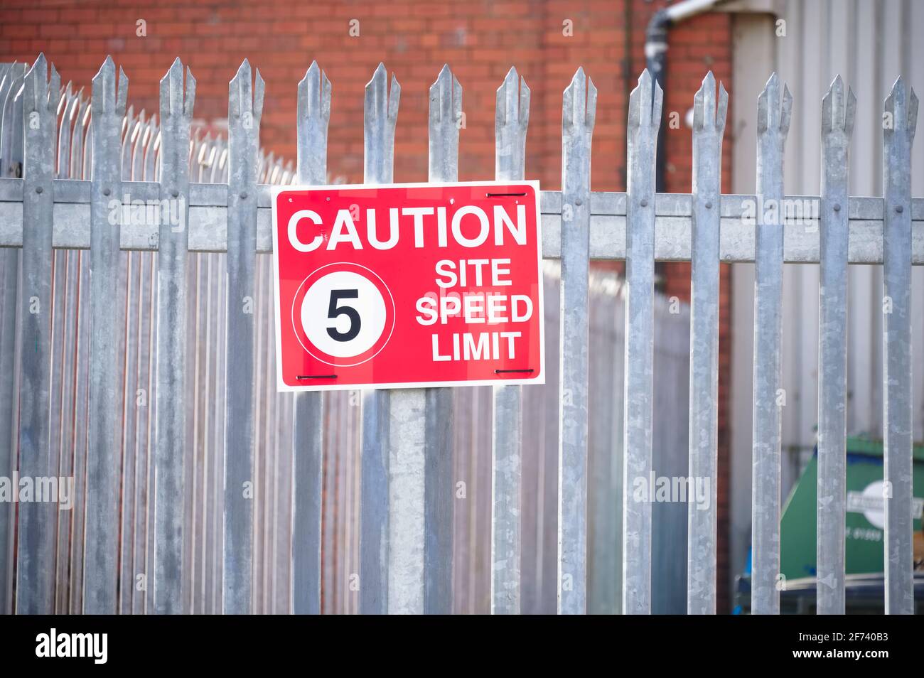 5 mph construction building site speed safety sign England Stock Photo