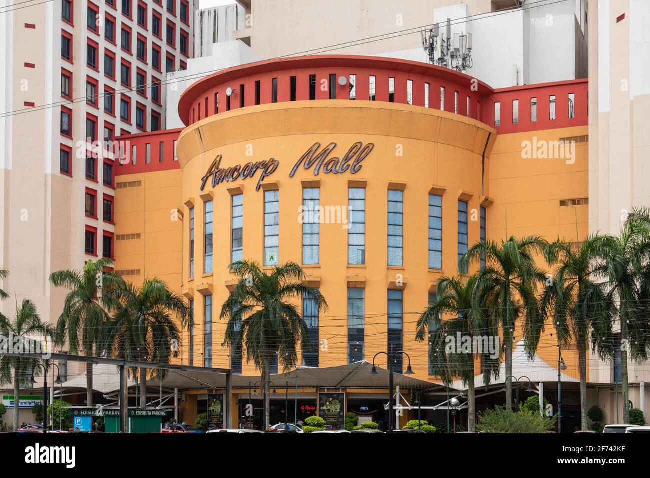 Amcorp mall watch shop deals