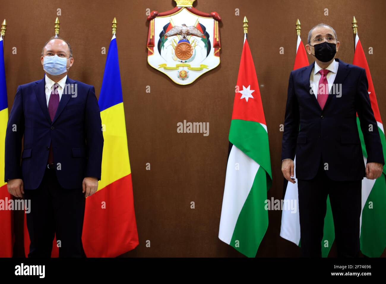 Amman, Jordan. 4th Apr, 2021. Jordanian Foreign Minister Ayman Safadi (R)  meets with his Romanian counterpart Bogdan Aurescu in Amman, Jordan, on  April 4, 2021. Safadi on Sunday met with Romanian Foreign