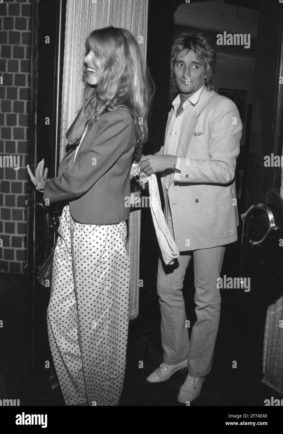 Rod stewart 1980s hi-res stock photography and images - Alamy