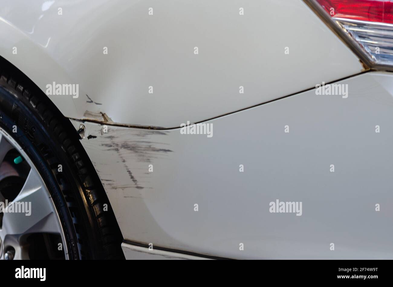 Car paint scratch hi-res stock photography and images - Alamy
