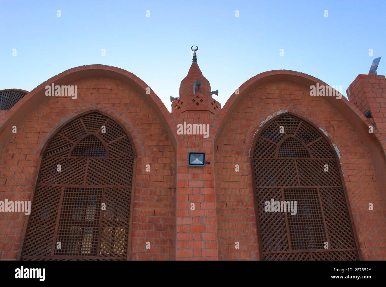 ruwais mosque in jeddah saudi arabia Stock Photo Alamy