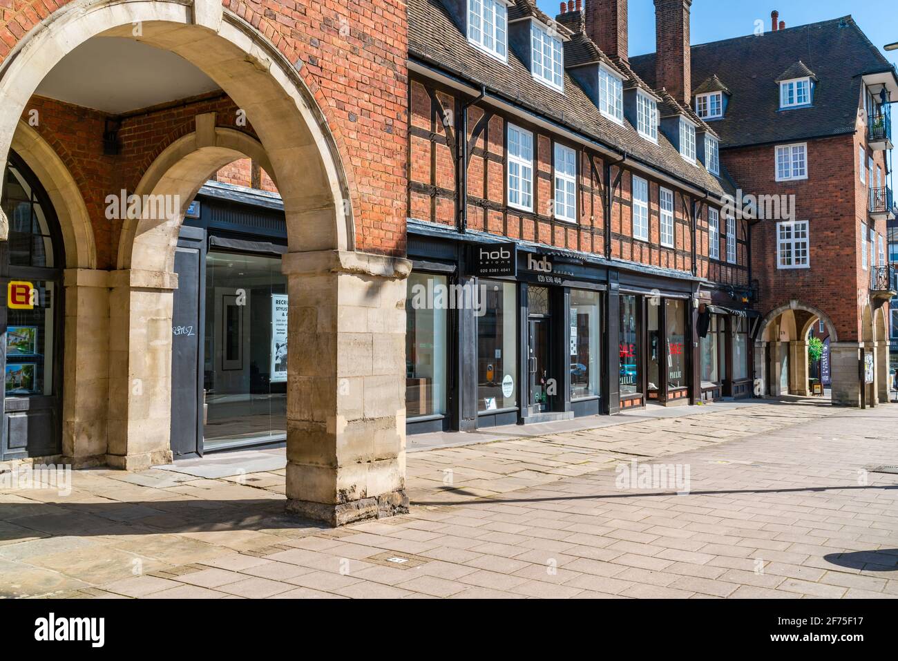 Finchley shops hi res stock photography and images Alamy