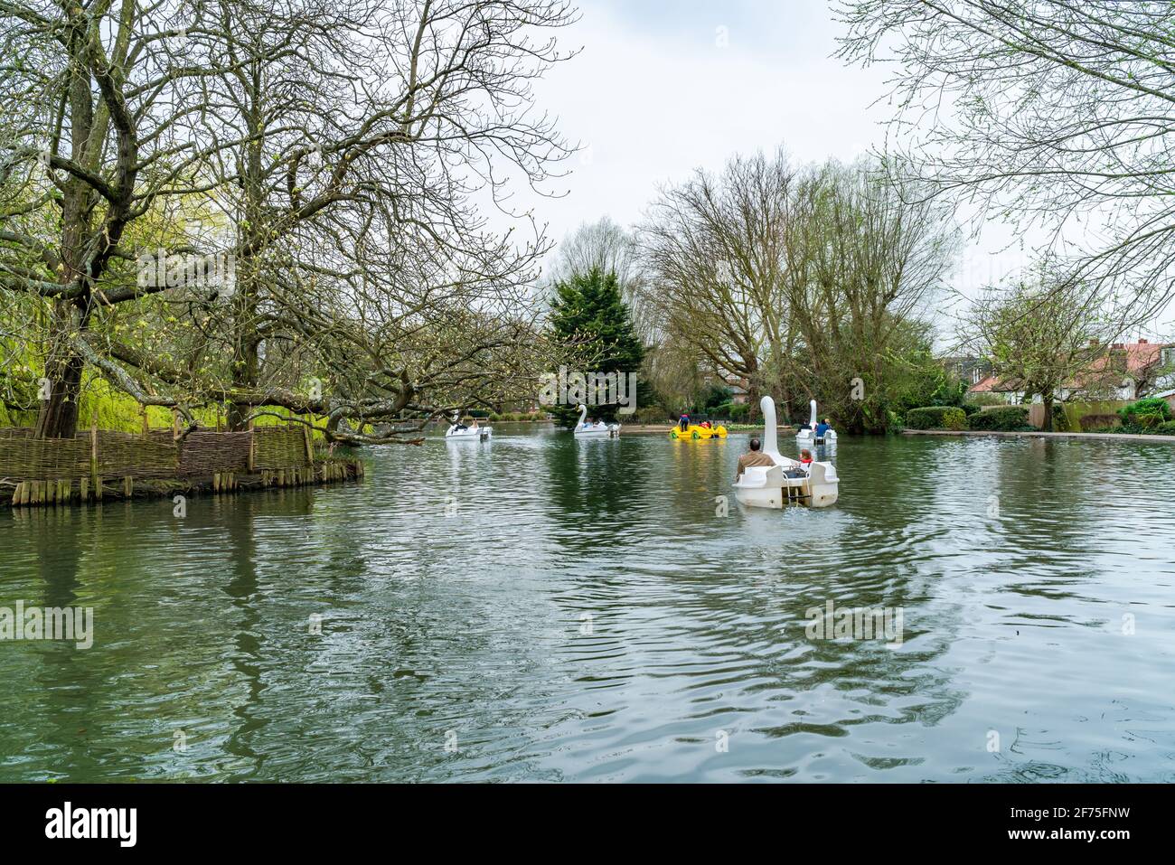 Pedalo hire boats hires stock photography and images Alamy