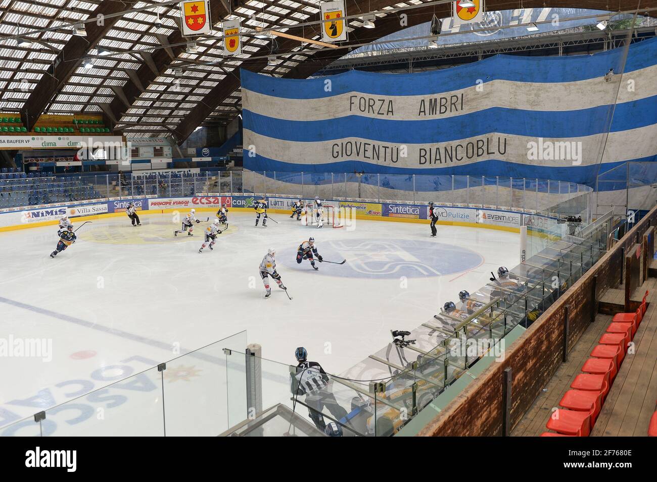 05 04 2021 Ambri Stadio Valascia National League Hc Ambri Piotta Fribourg Gotteron Last Game In The Valascia Before Its Demolition Switzerland Croatia Out Stock Photo Alamy