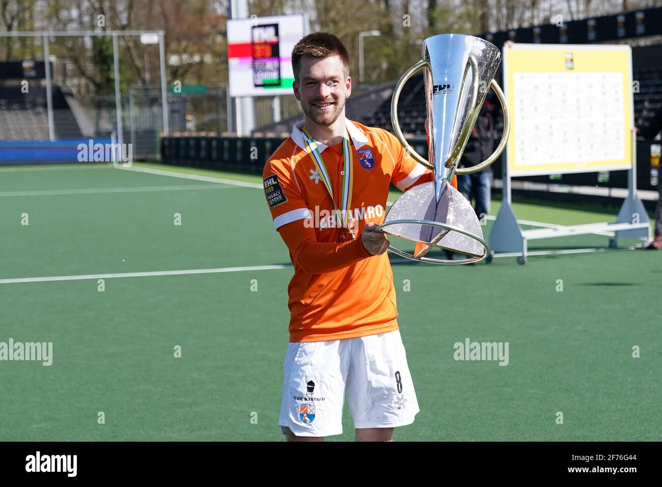 AMSTELVEEN, NETHERLANDS - APRIL 5: Thierry Brinkman of Bloemendaal celabrates winning the Euro Hockey League Final during the Euro Hockey League Final match between Atletic Terrassa HC and Bloemendaal at Wagener Stadion on April 5, 2021 in Amstelveen, Netherlands (Photo by Andre Weening/Orange Pictures) Stock Photo