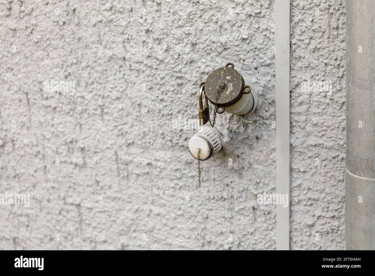 Delivering heating oil hires stock photography and images Alamy