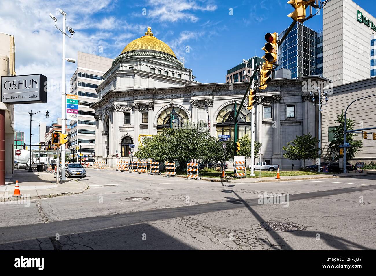 M&t bank hi-res stock photography and images - Alamy