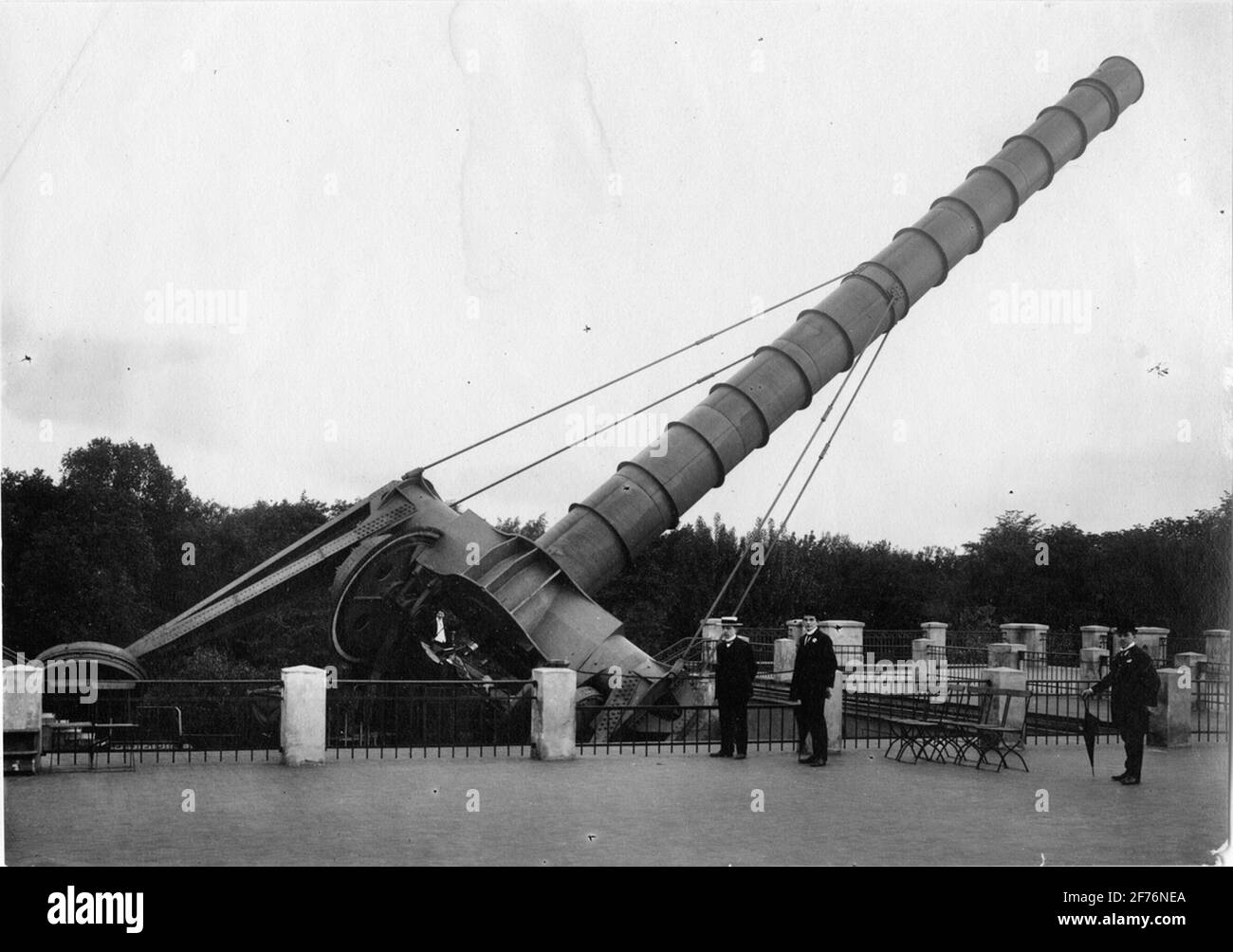 Dome observatory Black and White Stock Photos & Images - Alamy