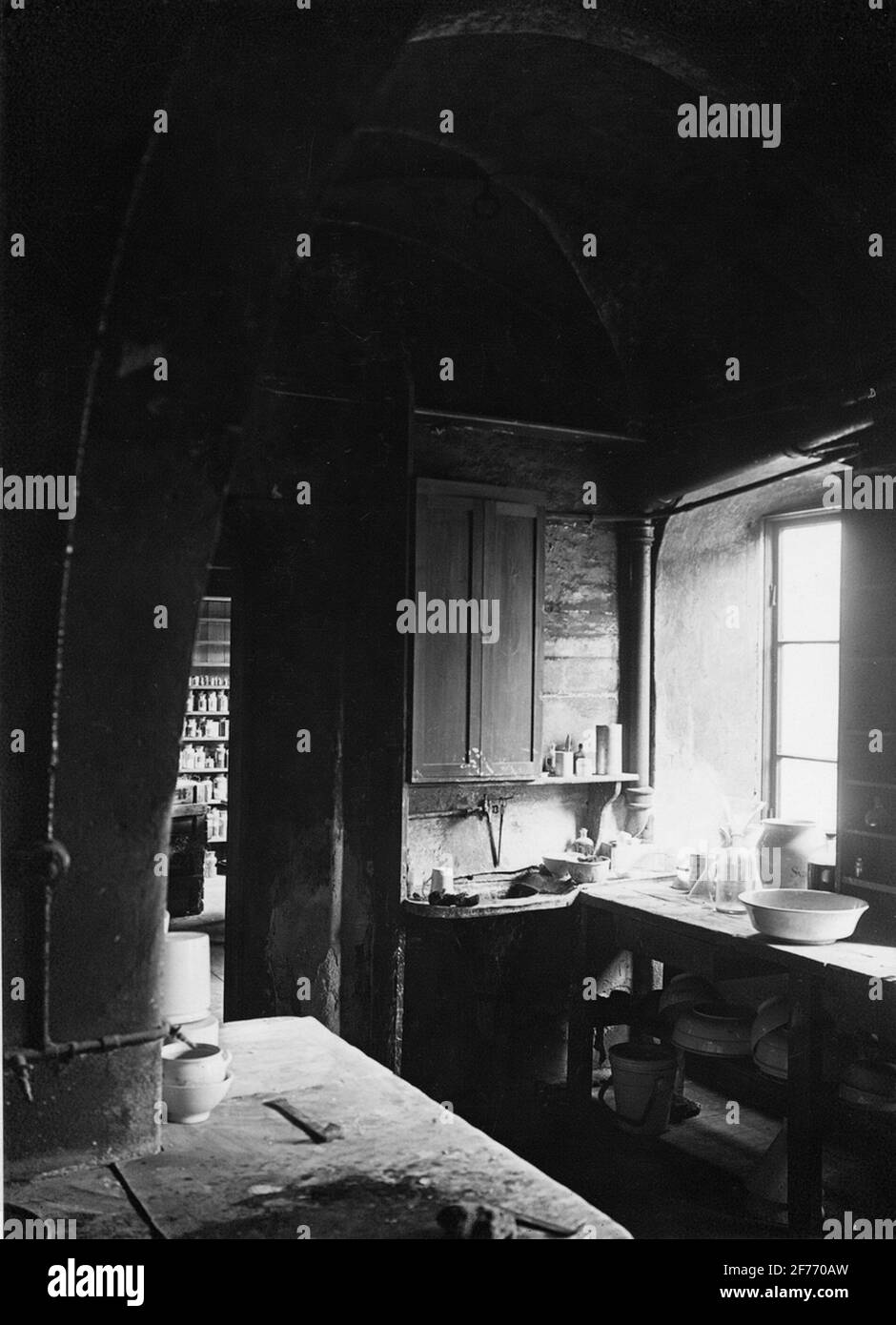 Outer laboratory at Rörstrand's porcelain factory, 1926 Stock Photo Alamy