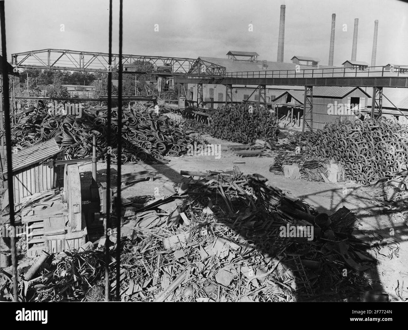 Scrap yard Black and White Stock Photos & Images Alamy