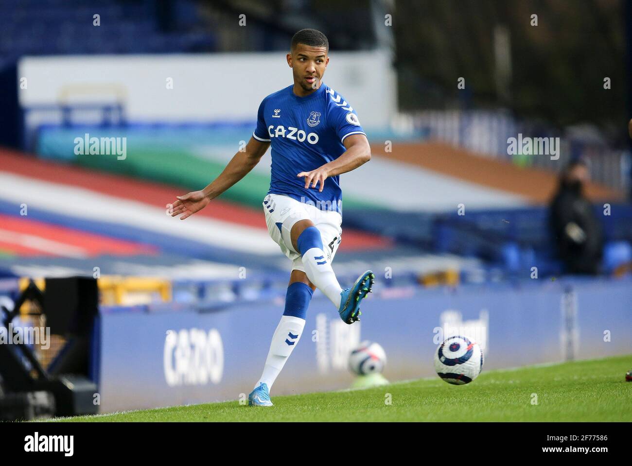 Cầu Thủ Mason Holgate - Từ Sao Trẻ Đến Trụ Cột Everton?
