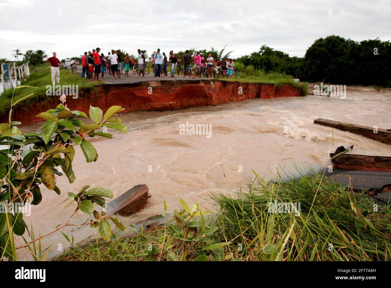 prado, bahia / brazil - april 8, 2010: bridge on highway br 489 is destroyed due to flooding of Campinho stream. communities are isolated in the munic Stock Photo
