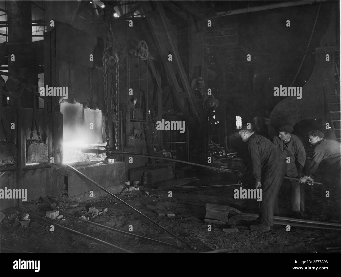 Steam hammer hi-res stock photography and images - Page 3 - Alamy