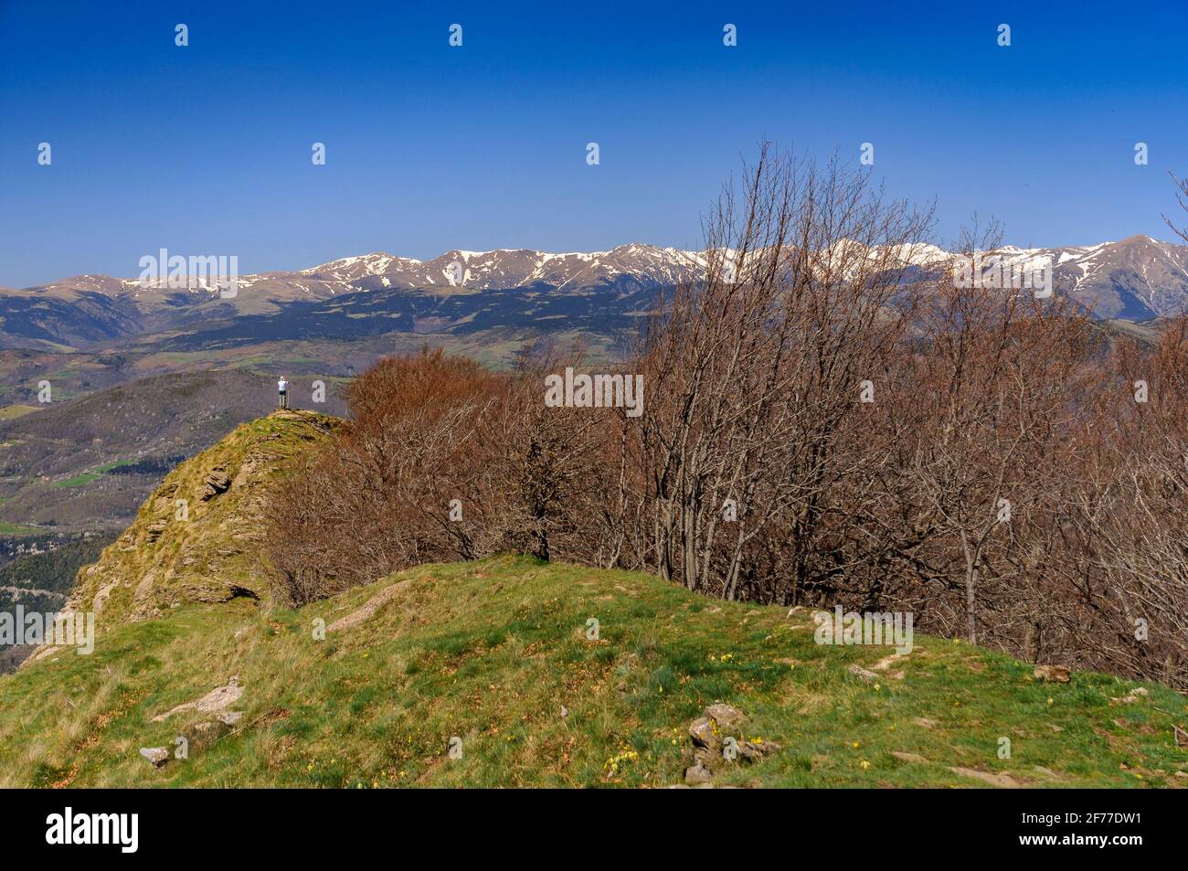 Comanegra summit views, the highest point of La Garrotxa (Girona province, Catalonia, Spain, Pyrenees) ESP: Vistas desde la cima del Comanegra, España Stock Photo