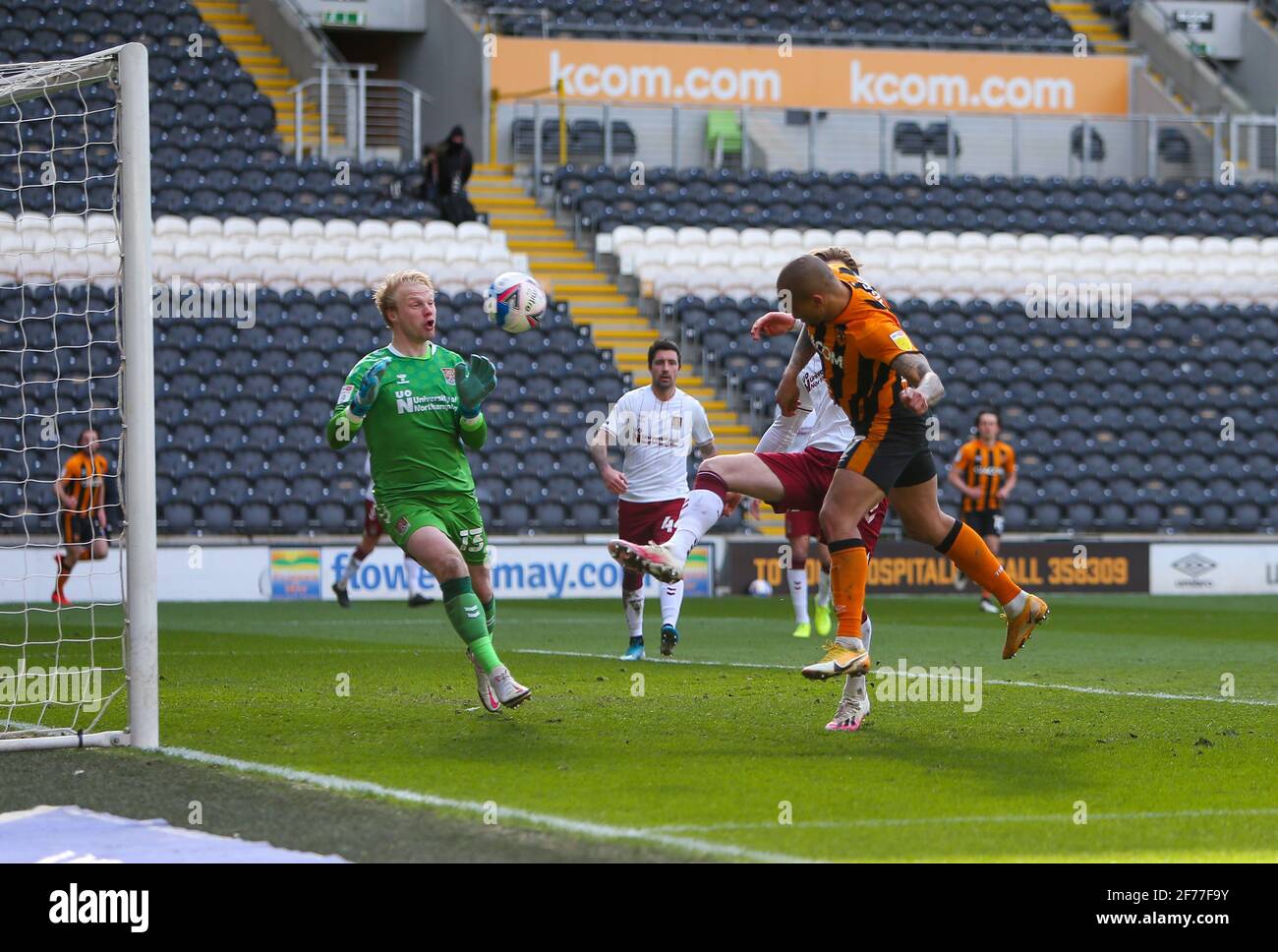 northampton town goalkeeper high resolution stock photography and images alamy