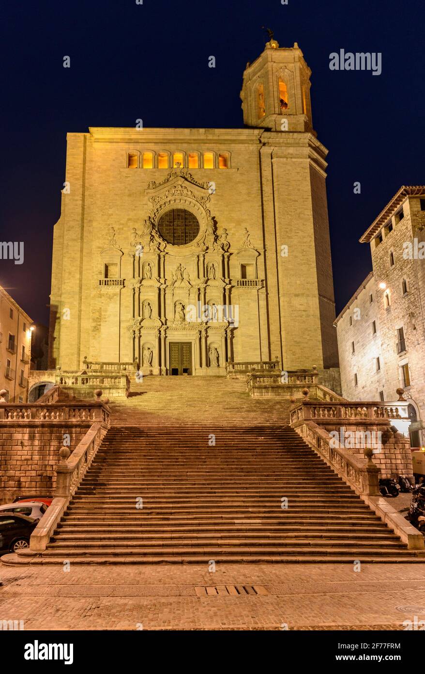 Girona Cathedral, at night (Girona, Catalonia, Spain) ESP: La Catedral de Gerona, de noche (Girona, Cataluña, España) FR: La Cathédrale de Gérone Stock Photo