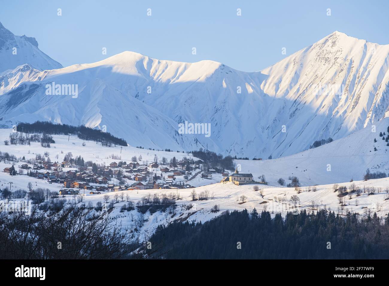 France, Savoie, Maurienne valley, Albiez-le-Vieux skiresort Stock Photo -  Alamy