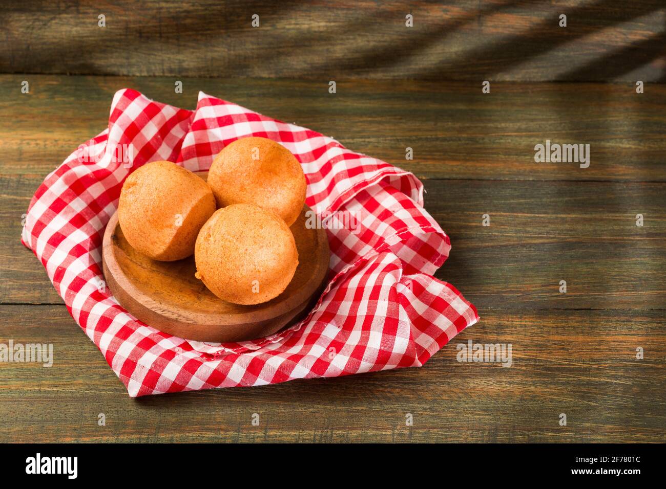 Traditional Colombian buñuelo Deep Fried Cheese Bread Stock Photo Alamy
