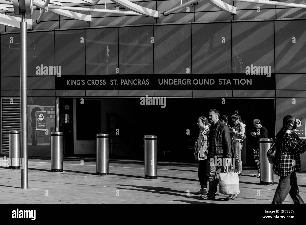 London canals and Kings Cross Stock Photo Alamy