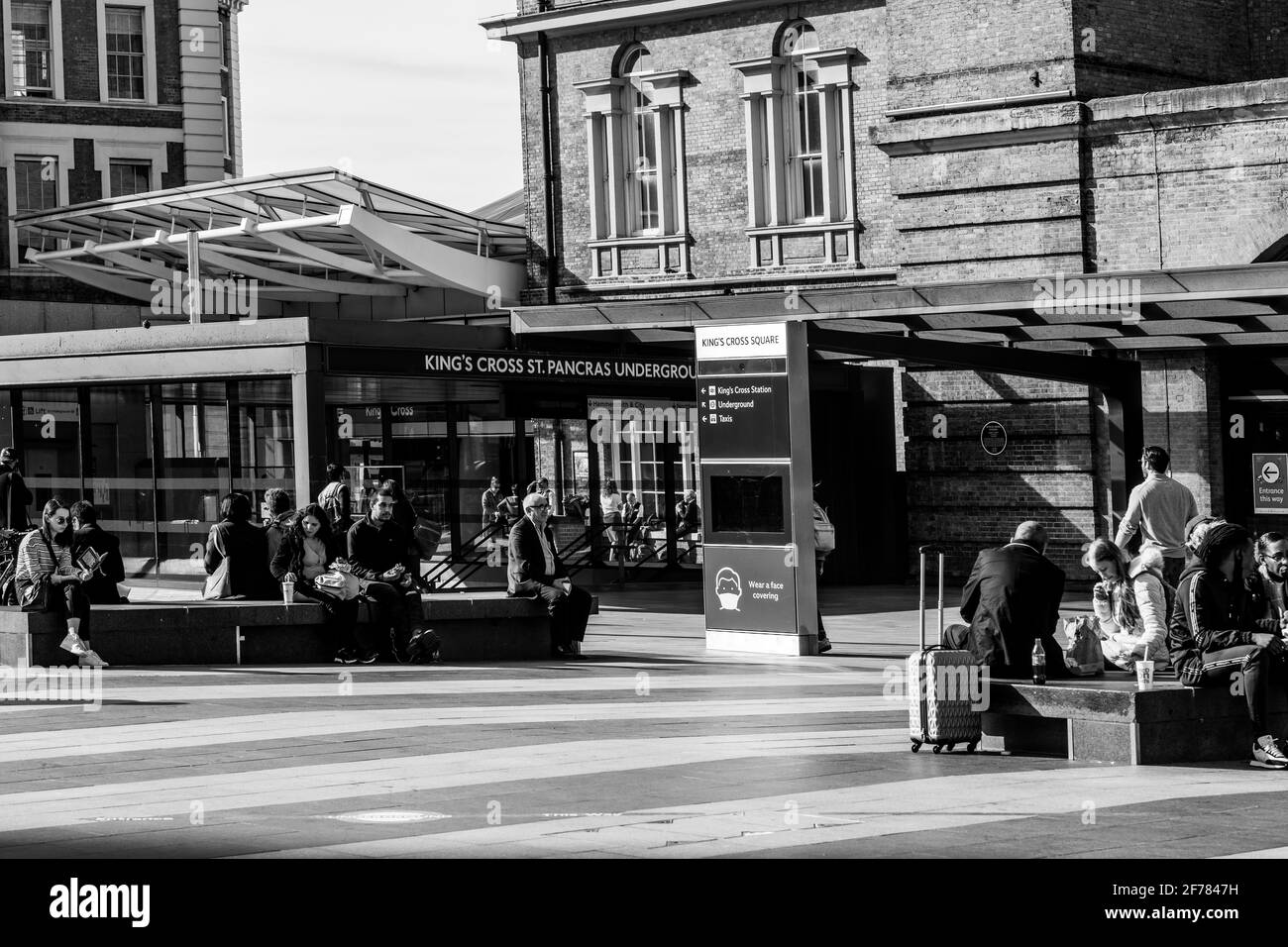 London canals and Kings Cross Stock Photo Alamy