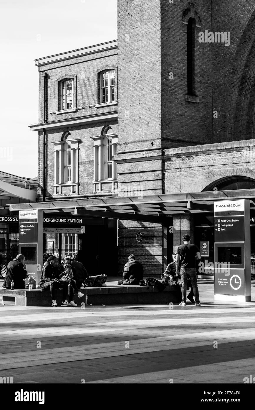 London canals and Kings Cross Stock Photo Alamy