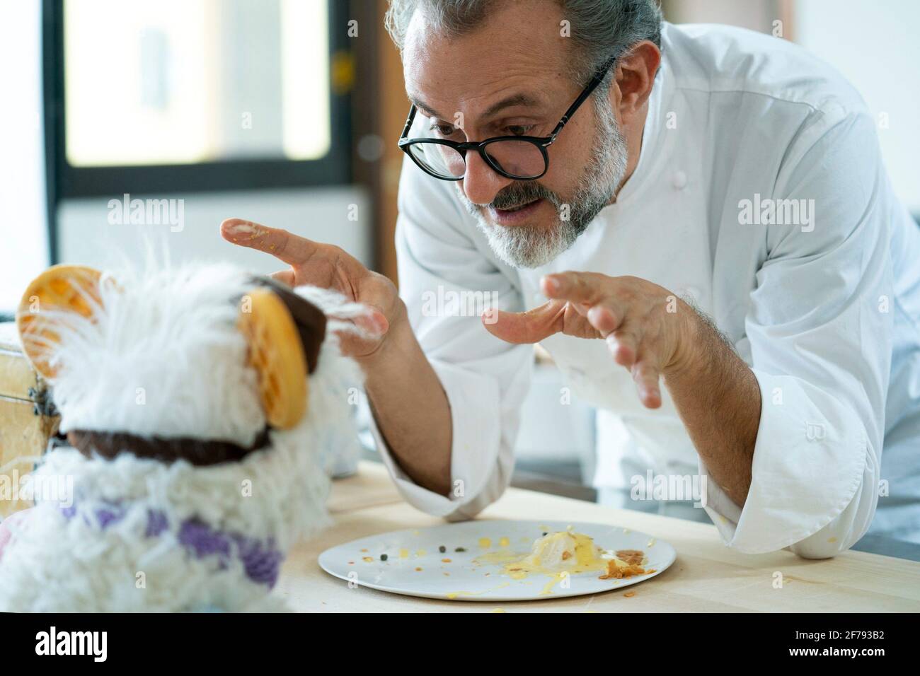 WAFFLES + MOCHI, (aka WAFFLES AND MOCHI), from left Waffles (voice Michelle Zamora), Massimo