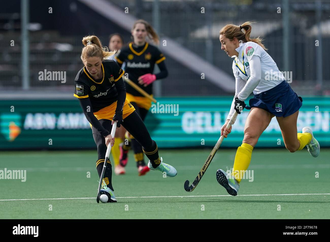 AMSTELVEEN, NETHERLANDS APRIL 5 Laura Nunnink of Den Bosch and Maria