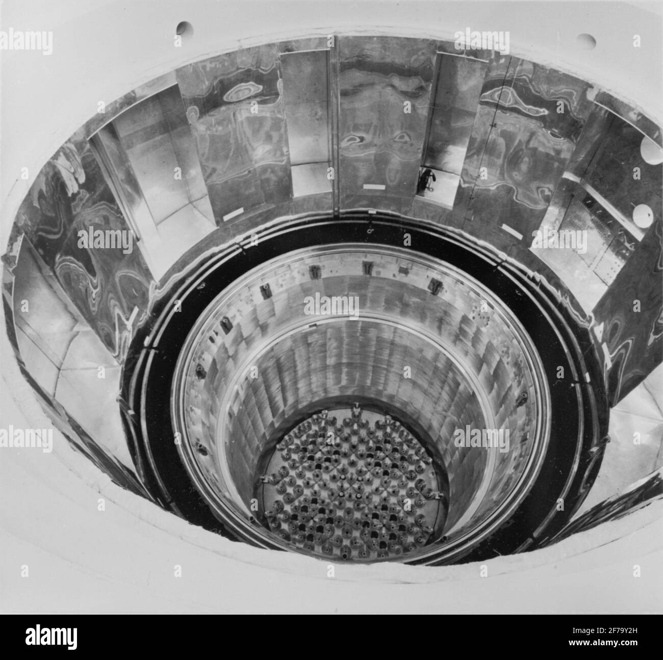 The reactor tank and external thermal protection in place in Sweden's