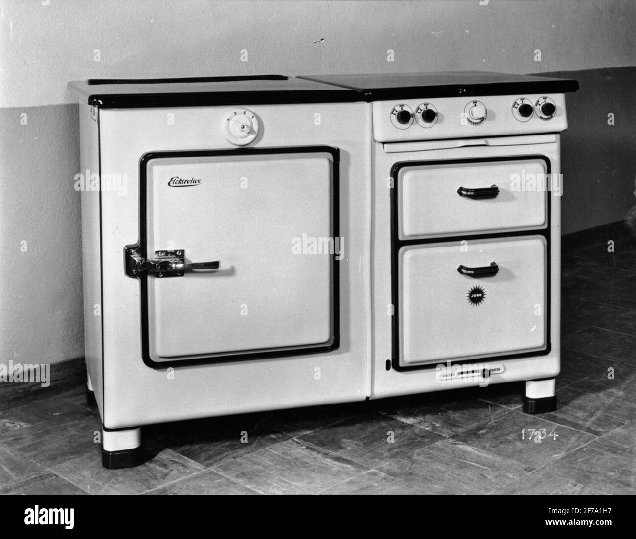 The Electrolux laboratory. Juno Gasherd, Berlin. Stove and fridge in one. Stock Photo