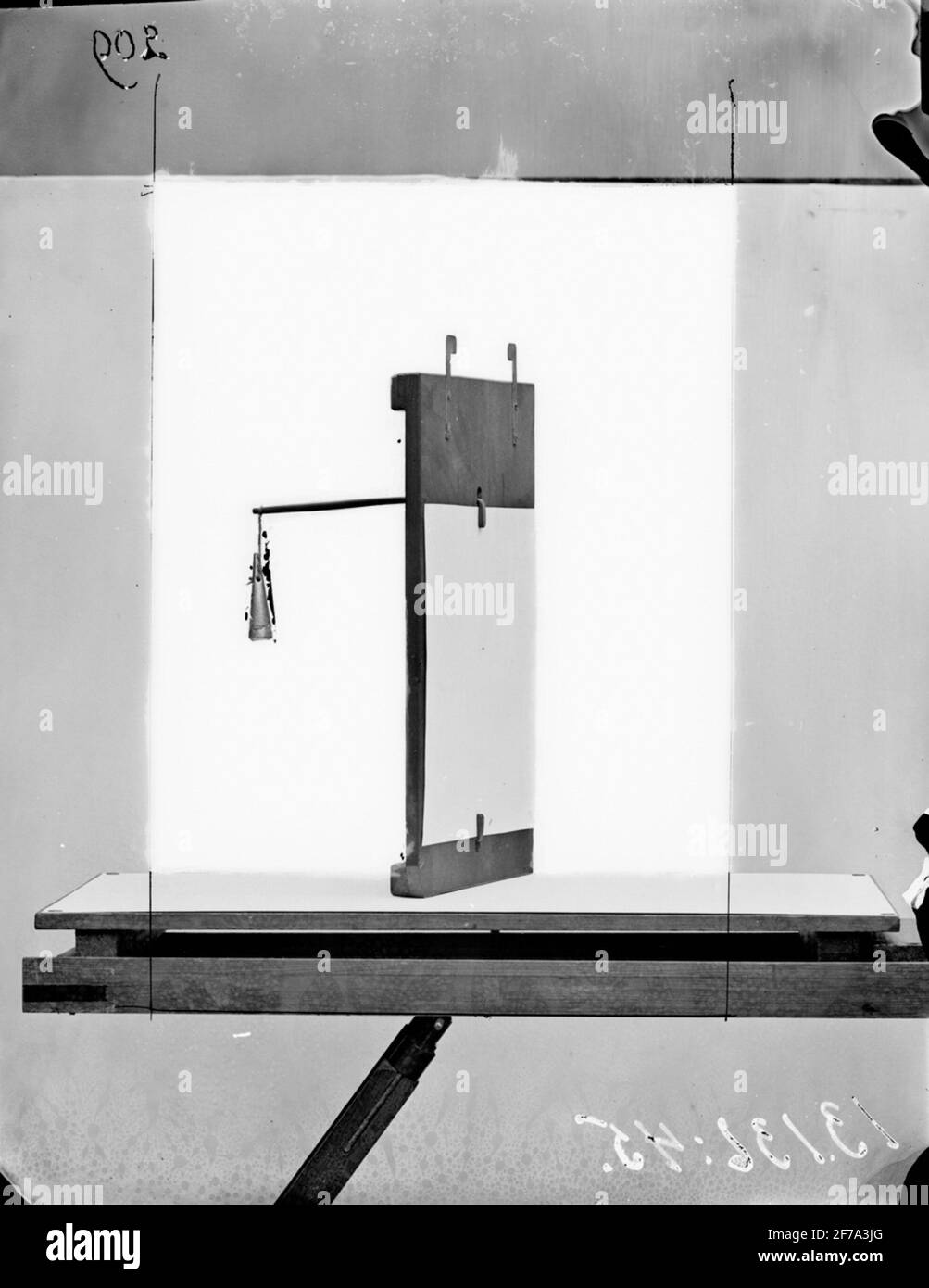 Profiling machine hi-res stock photography and images - Alamy