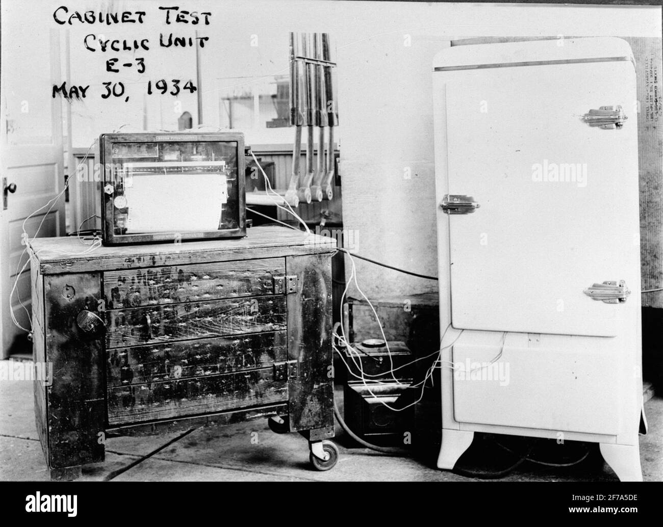 Electrolux Laboratorie. Cabinet Cyclic Test Unit E-3 Stock Photo - Alamy