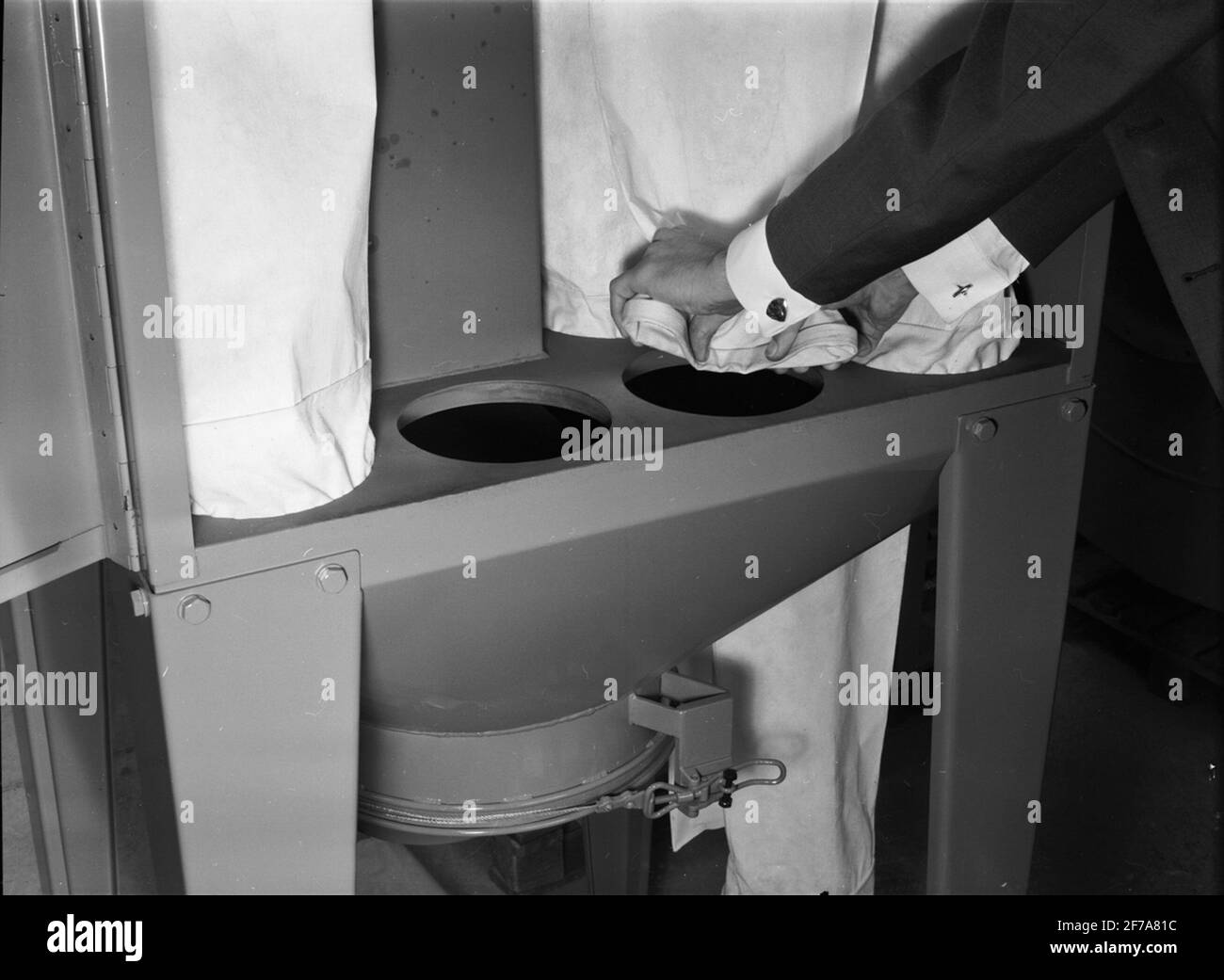 Filter assembly and details. >> Stock Photo - Alamy