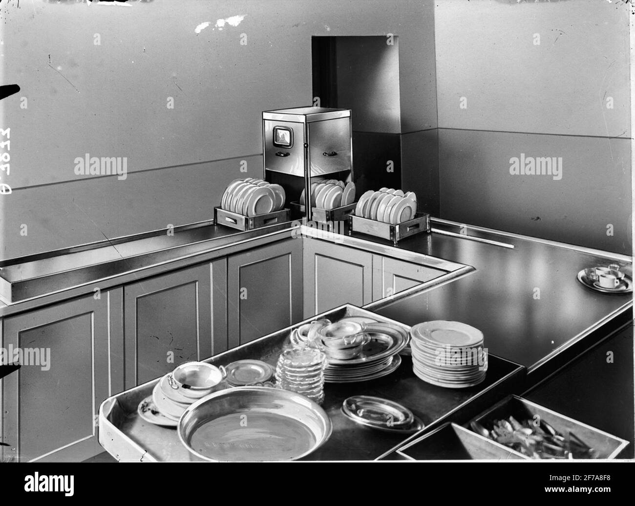 Dishwasher and disk Stock Photo Alamy