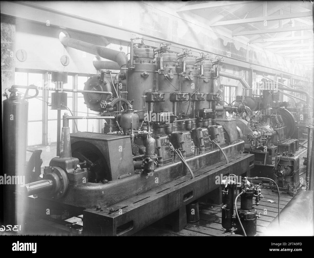 Side engine hi res stock photography and images Alamy Side engine hi res stock photography and images Alamy