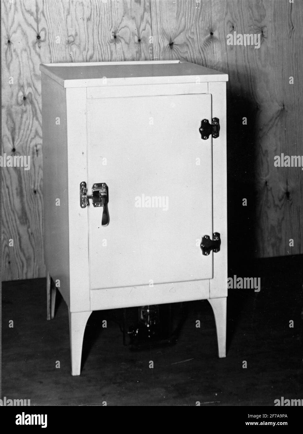 The Electrolux laboratory. The L2 refrigerator Stock Photo - Alamy