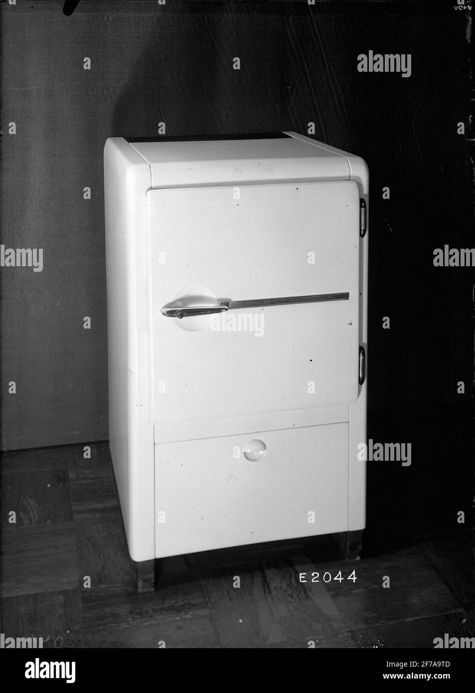 Refrigerator L 150, Loewy, Front View Stock Photo - Alamy