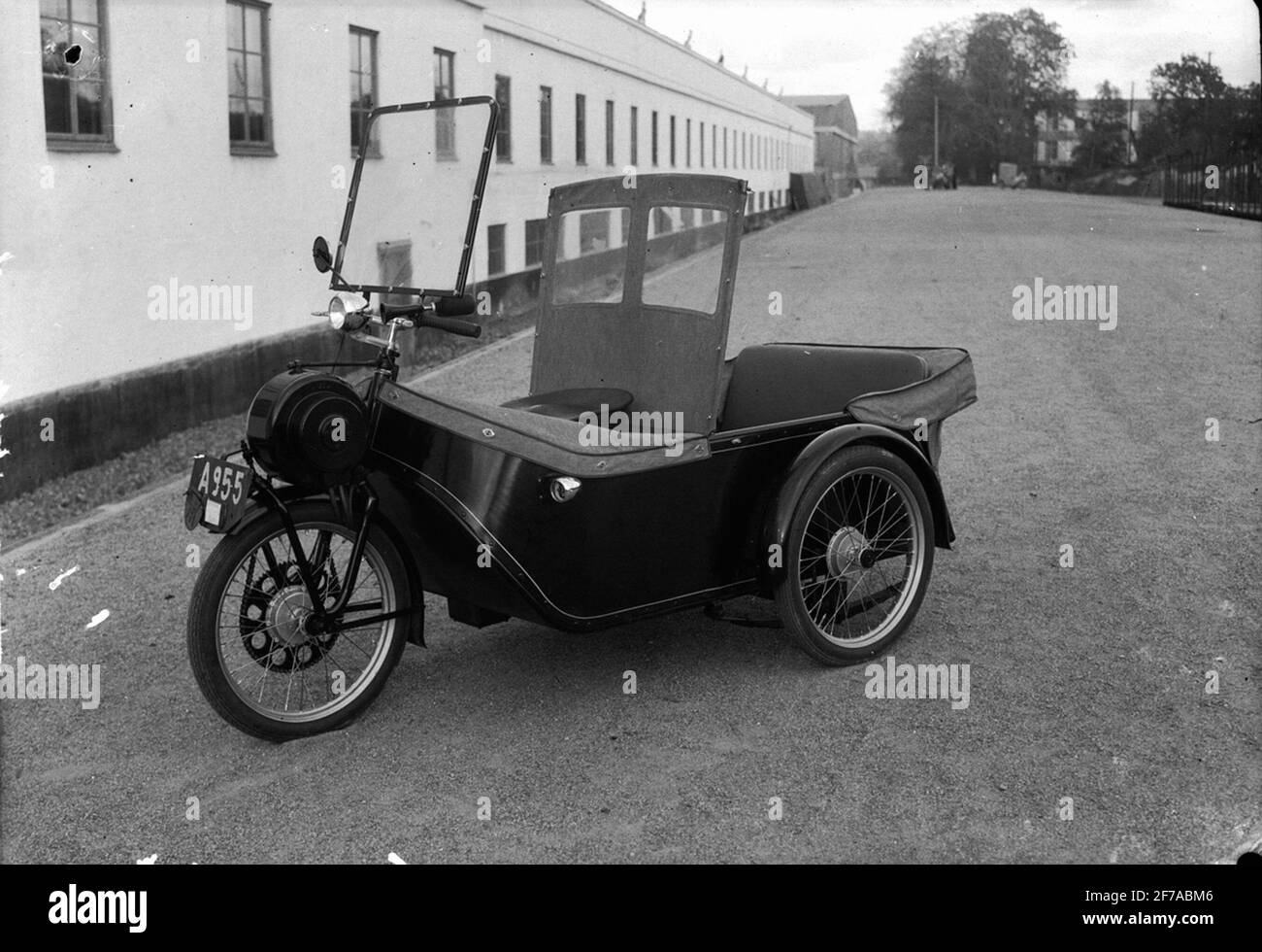 The electric cycle. >> Stock Photo Alamy