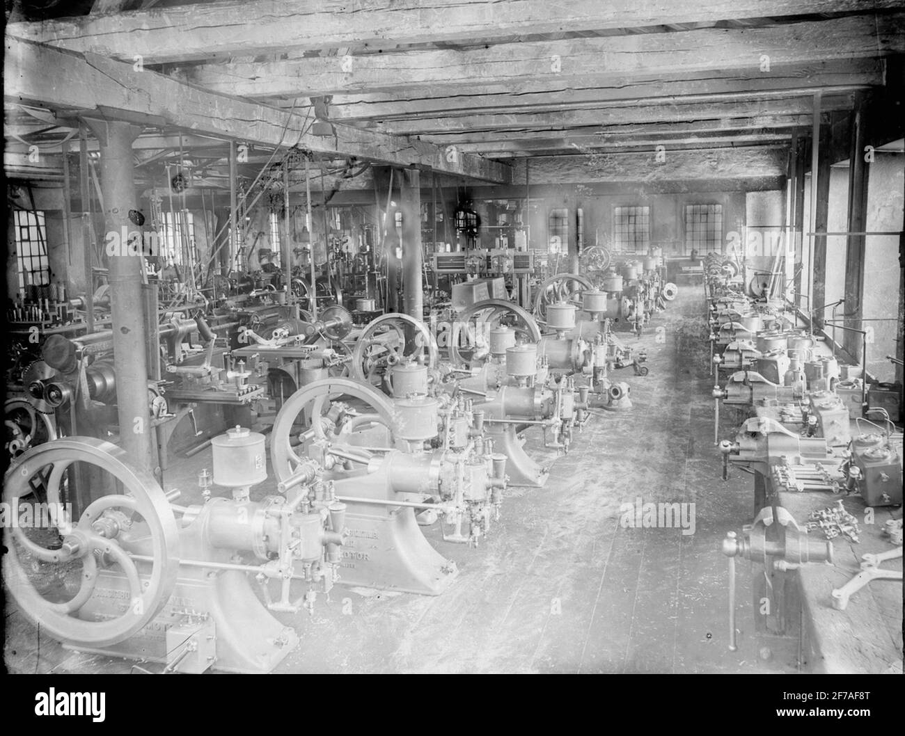 Historical machines hall Black and White Stock Photos & Images - Alamy