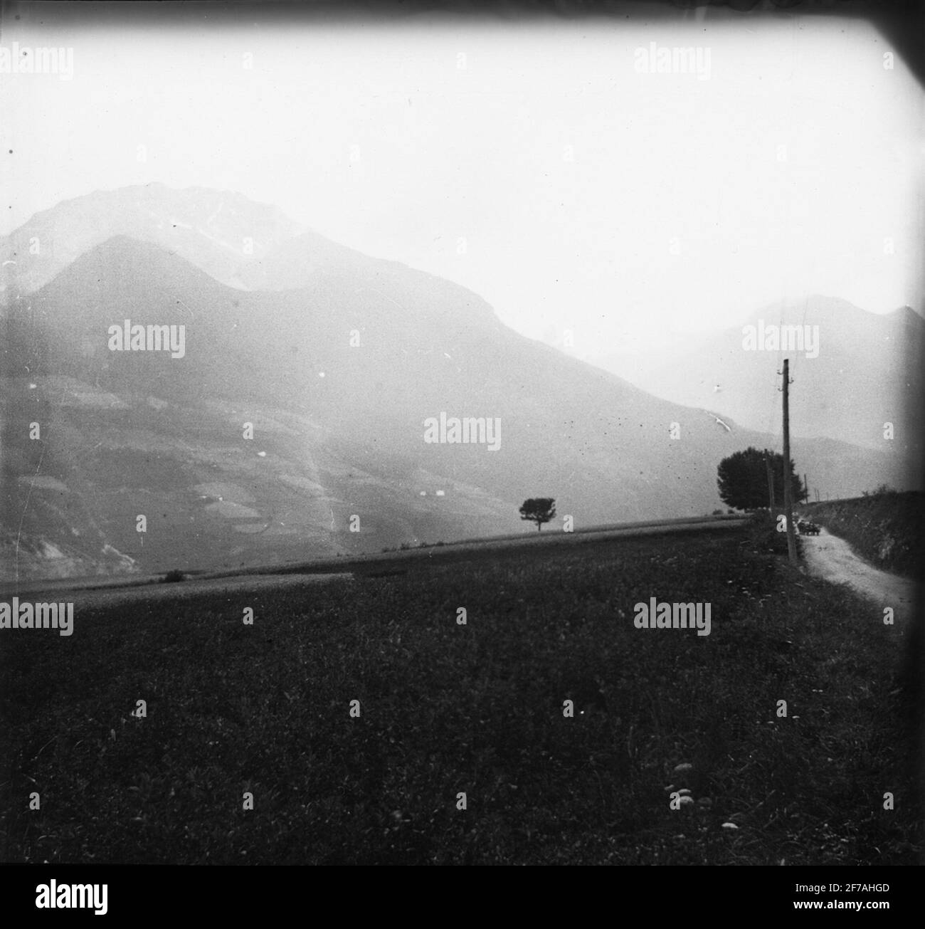 Skioptic image with motifs of mountain range view, South Tyrol. The image has been stored in cardboard labeled: the journey 1909. Meran- caster.9. N 24. Stock Photo