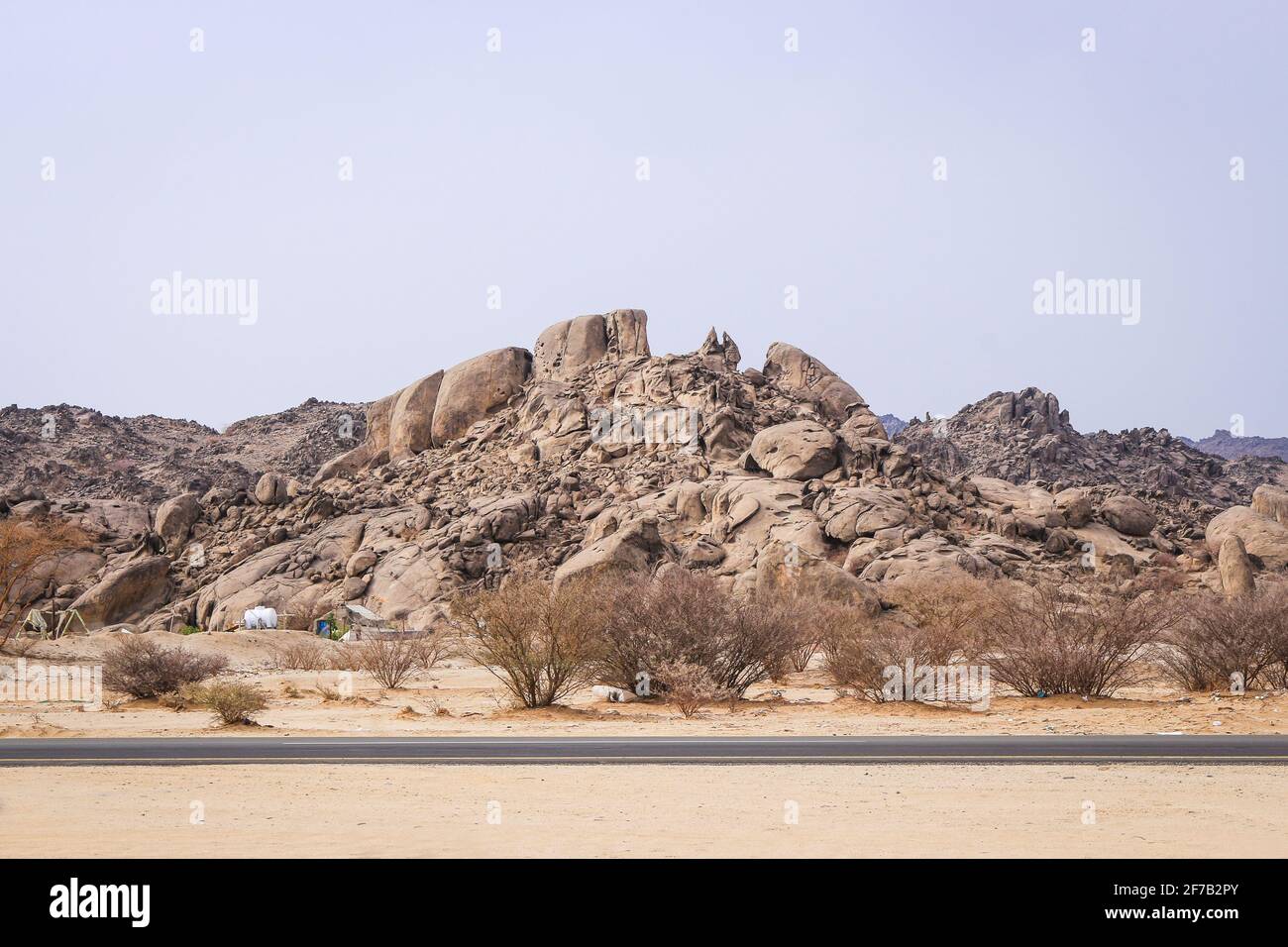 desert mountain landscape saudi arabia Stock Photo Alamy