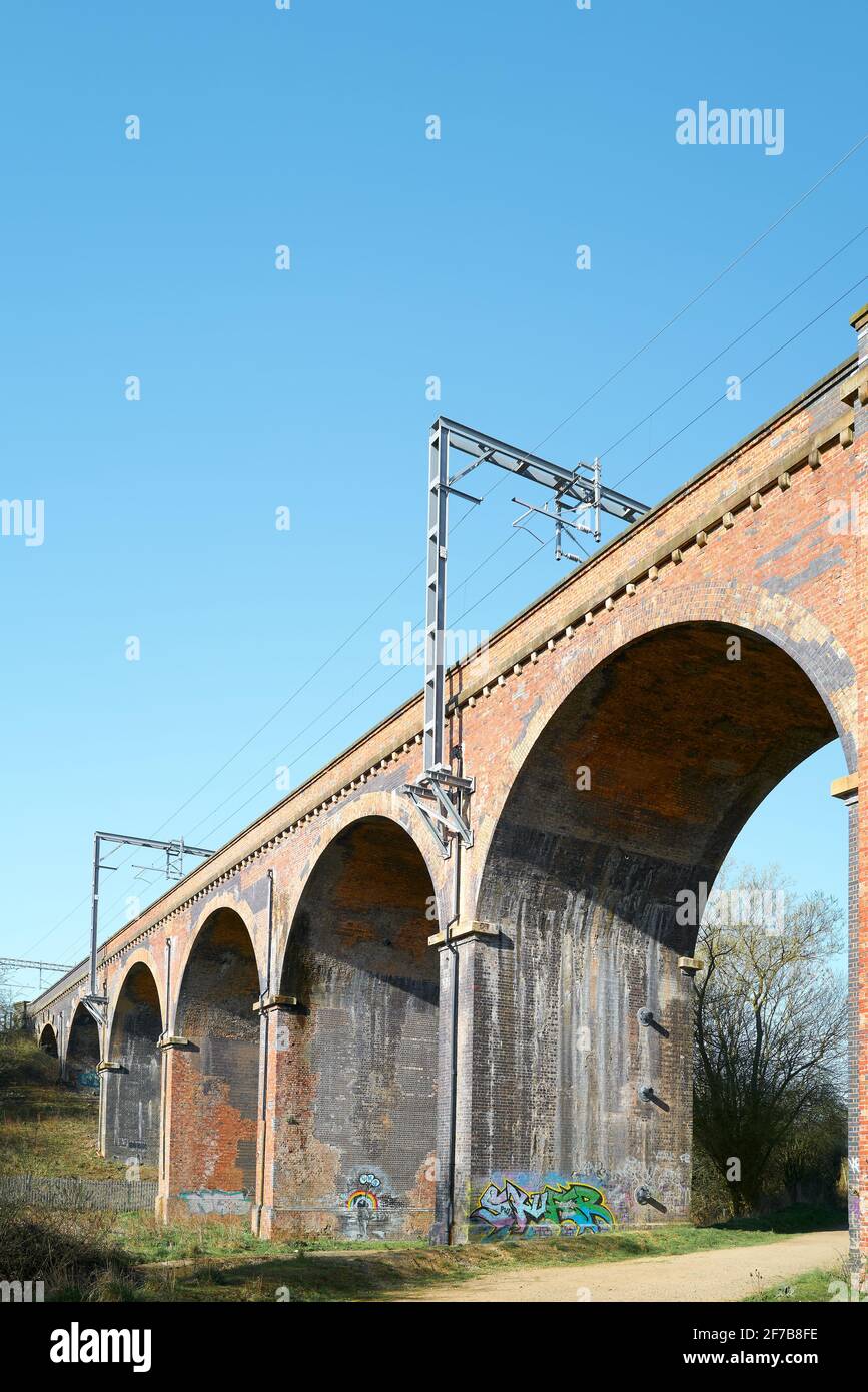 Corby viaduct hires stock photography and images Alamy